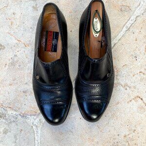 Dress Shoes Italian  a.Testoni Black leather dress shoes.